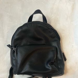 Universal Thread Black Backpack small
